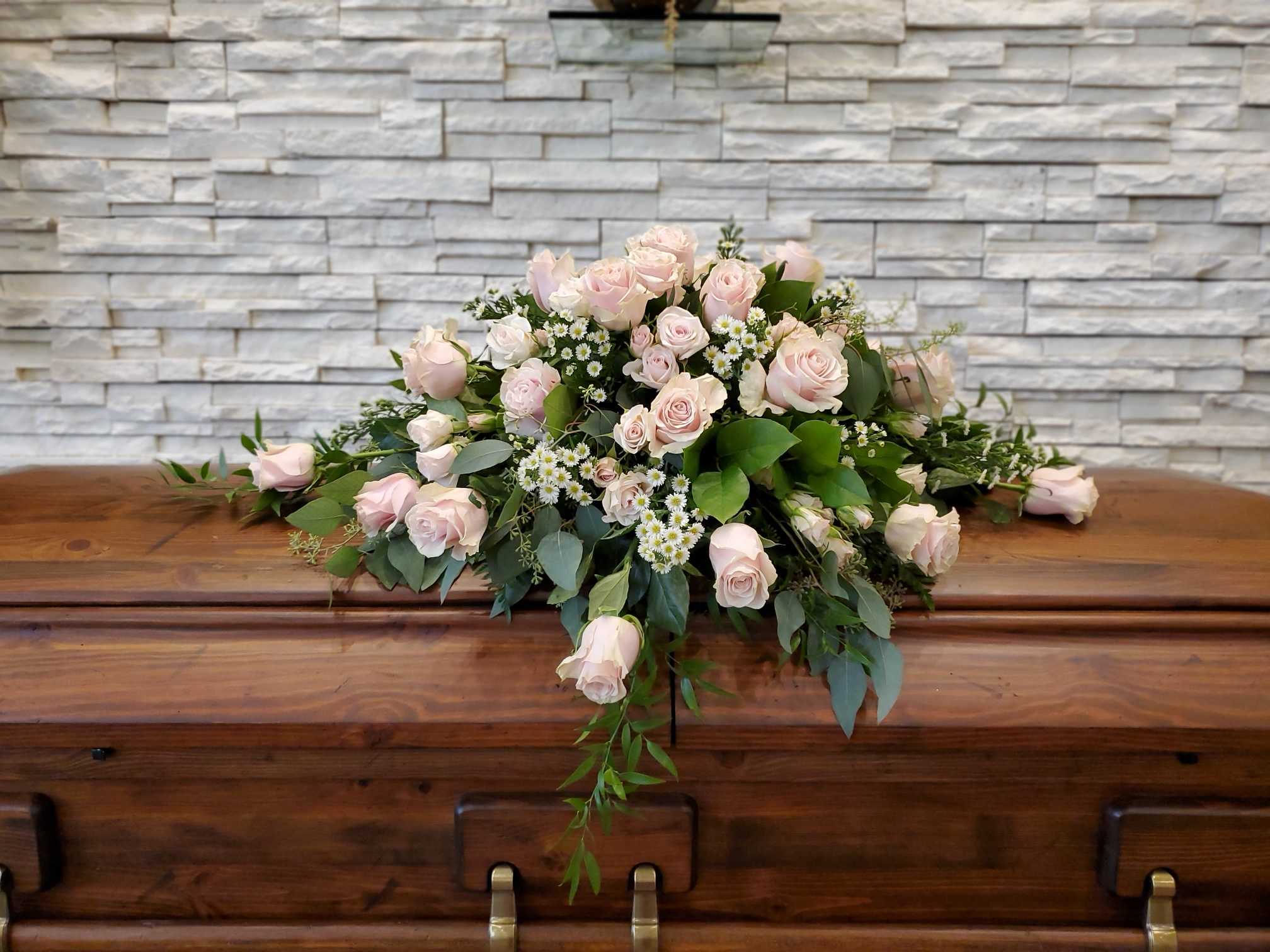 Economy Rose Casket Spray